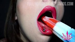Big Tongue Babe Popsicle Play for BBW Lovers