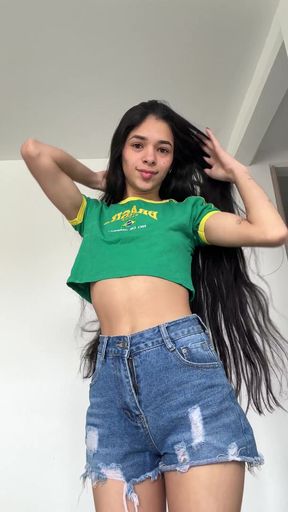 Amateur with big tits shows off her round ass