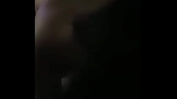 Ese culote en hilo rojo me pone mal