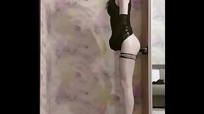 crossdresser fucks with black dildo(Vertical aspect ratio!)