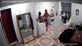 camera escondida flagra foda na cozinha