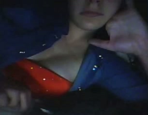 Leslie the webcam slut shows her natural tits with big nipples