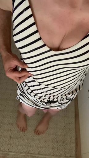 pizza boy and my cleavage   Clip 1