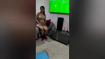 DIOS MIO GRACIAS QUE SUERTE !!! ESTRENO A MI AMIGA Y Tuvo Que PAGAR PENITENCIA SEXUAL Por APUESTA En La FINAL. Y LO MEJOR SE DEJO GRABAR !!!