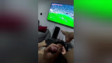 DIOS MIO GRACIAS QUE SUERTE !!! ESTRENO A MI AMIGA Y Tuvo Que PAGAR PENITENCIA SEXUAL Por APUESTA En La FINAL. Y LO MEJOR SE DEJO GRABAR !!!