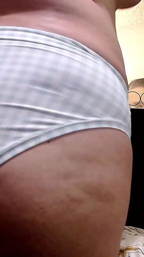 Panty Ass Shaking Jiggly