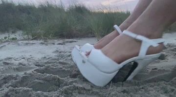Naughty Peachy Beachy Naturist