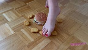 Sneaker-Girl Mia - Burger and Nuggets Crush