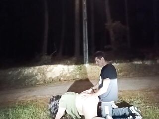 Follando en el parque