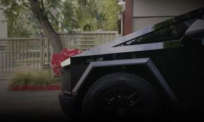 Be a winner: Cybertruck from Jewelz Blu