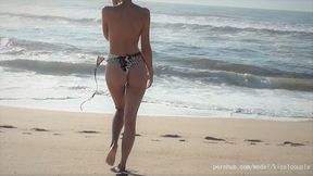 Perfect pussy on public beach taking a premature creampie