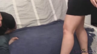 Kinky Sinn Sage Uses Her Feet To Jerk Her Bf's Hard Cock!