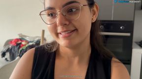 A Babysitter Masturbating Looks at Her New Boss and Ends up with the Milk on Her