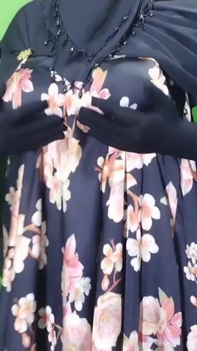 Emotional moment from &quot;Indian Hijabi Muslim Bride Fucking - Clear Hindi Dirty Audio&quot;