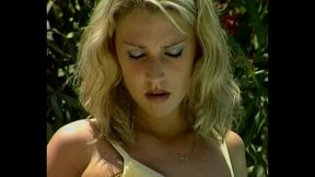 Hot Chick Loves Double Penetration and Ass to Mouth