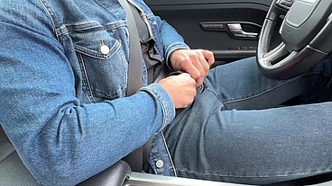 Naturellement, Didine prend la main sur sa sexualité...