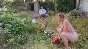 Cranking Cutie in Heels Fails to Start – Wet Job Instead