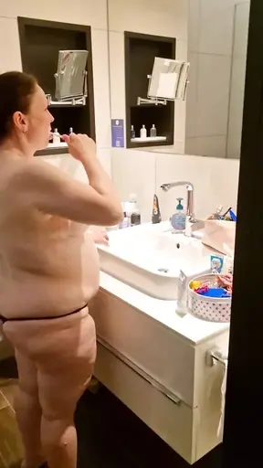 Pregnant Chubby Wife gives BEST BJ in bathroom - German Mature