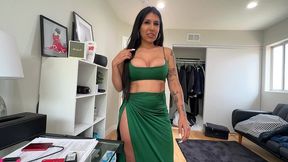 the one and only alexa taylor is here to steal the show