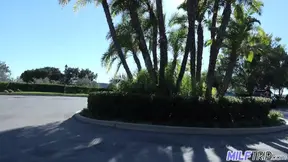 Horny divorced MILF fucks guy from her tennis club