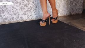Deepthroating in high heels (3)