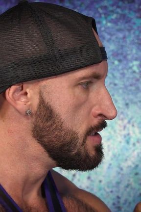 Howlin&#039; for a Poundin&#039;