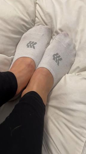 Taking off my socks and showing my pretty toes and soles