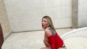 comi a ex mulher de um jogador de futebol, loira de olho verde e a buceta rosa