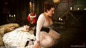 ”Massive femdoms fucking skinny man”