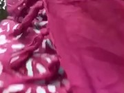 Balade vélo le gland à l’air en erection