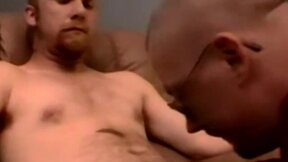 Hairy amateur offers his small cock to a chubby cock sucker