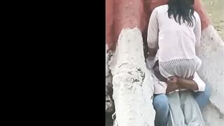 Indian Desi Girl's Hot Dance Off - Bollywood Style