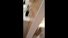 petite exhib rapide a ikea avec un abonne tres tactile ...hhummmm il y avait ...