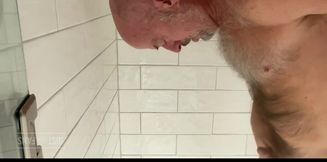 Guy Pissing