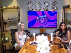 Big-pussy blonde opens up and reveals sexual goals