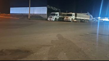 Puta de Caminhoneiro: Nicoly Mattos Fode na Parada com o Corno Filmando
