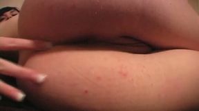 Exquisite but amateur white booty shown closeup in sandwich position