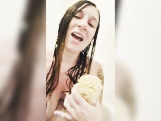 Christian Songs in the Salt Baths: Topless Shoshanna Blanca Sings “Praise”