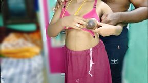 Mommy Lavanya Romance with Milky Boooobs