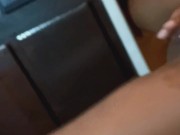 Filmer une MILF nue et chaude prenant la douche 💦