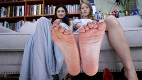 Please take a look at Babi and Meow Meow's sexy feet part1