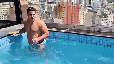 YURI GAÚCHO - Dotado mostra tudo em dia de sol