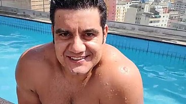 YURI GAÚCHO - Dotado mostra tudo em dia de sol