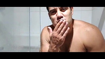 YURI GAÚCHO - Dotado mostra tudo em dia de sol