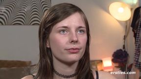 22-Jährige aus Stuttgart besorgt es sich selber mit Lieblings-Toys