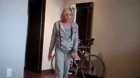 Payton Hall - Visita matutina de madrastra - subtitulado