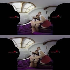 StockingsVR - Strapon dildo lesbians with wet panties