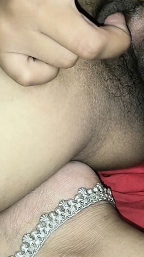 Nisha bhabhi ki kunwari chut ki sexy video dekhe   Clip 1