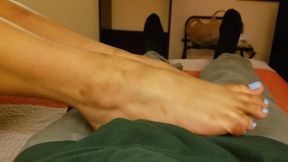 Tay Tay foot lap tease