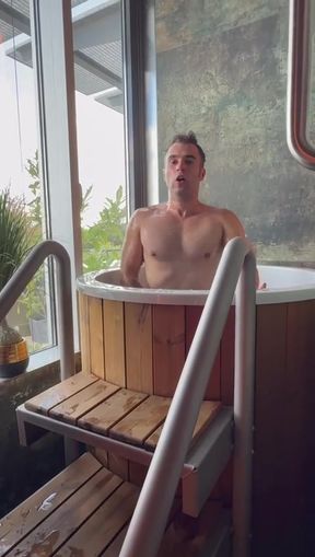 Sauna then a Cold Bath uuuh baby